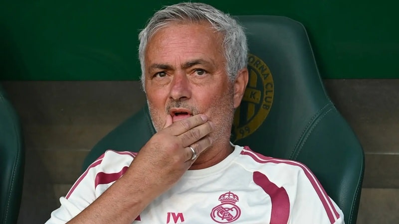 Mourinho pred otkazom